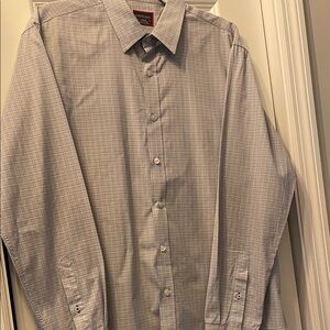 UNTUCKit Men's Gray Checkered Shirt